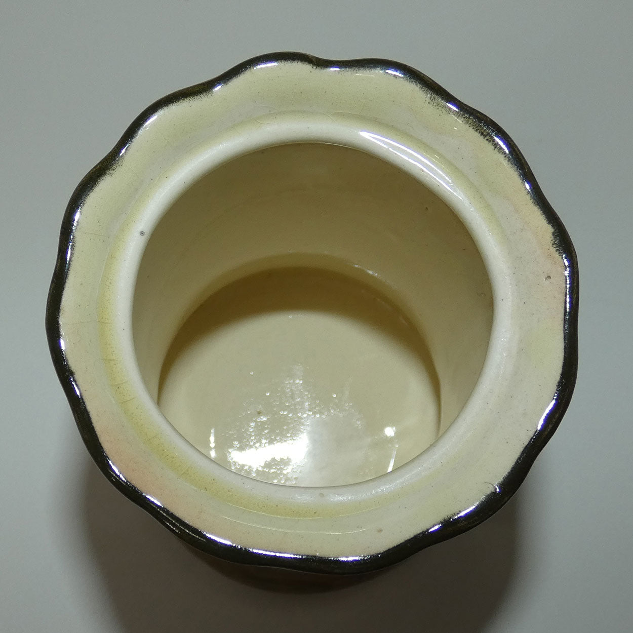 royal-doulton-gleaners-and-gypsies-hair-tidy