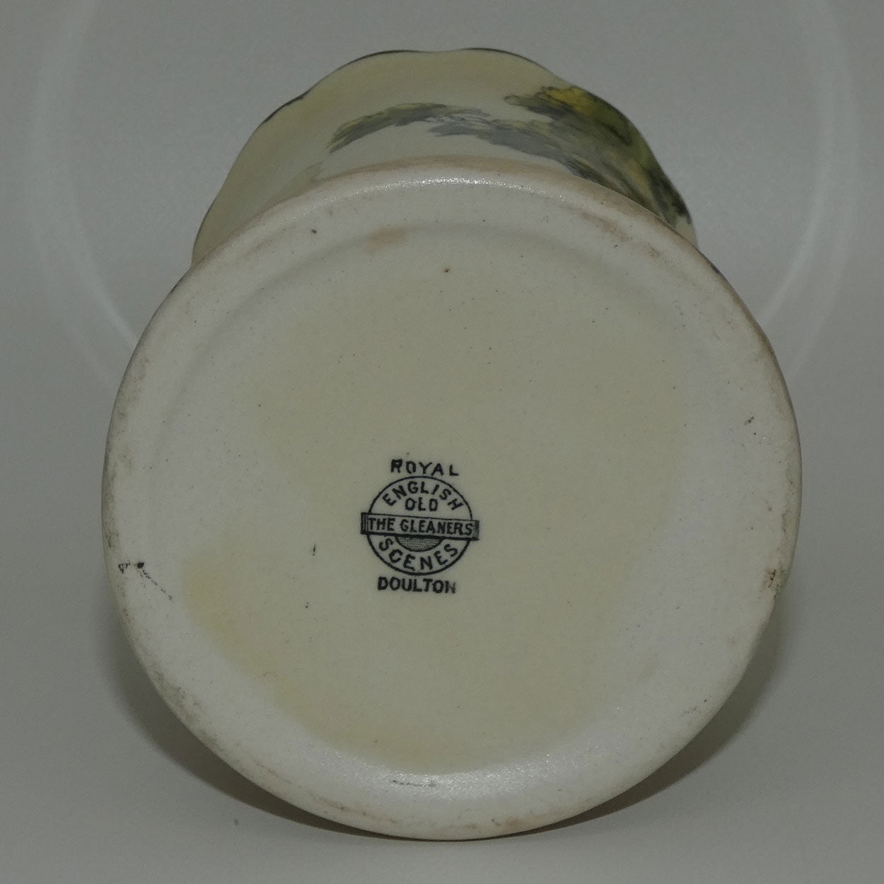 royal-doulton-gleaners-and-gypsies-hair-tidy