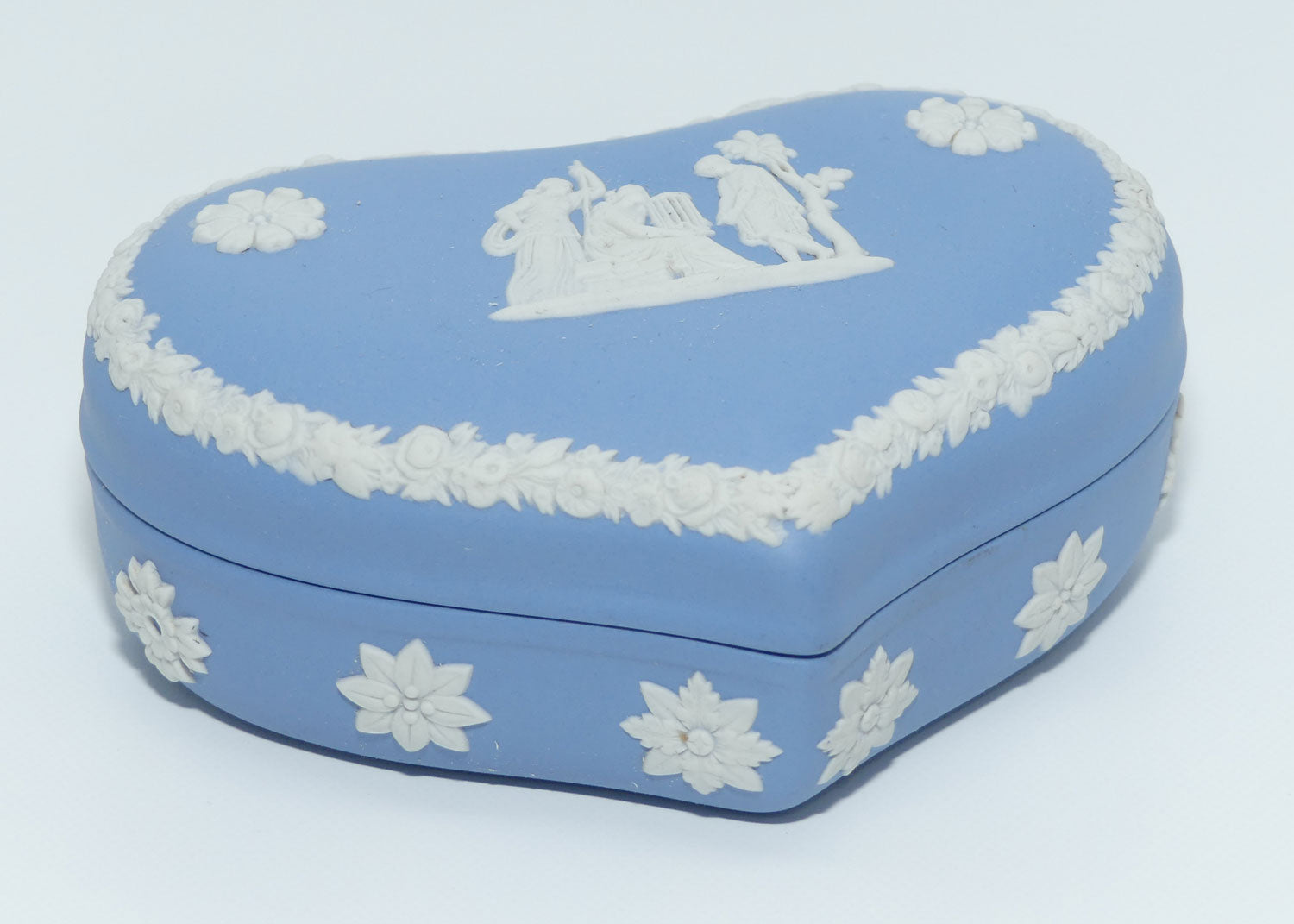 Wedgwood Jasper | White on Pale Blue | Muses | large Heart trinket