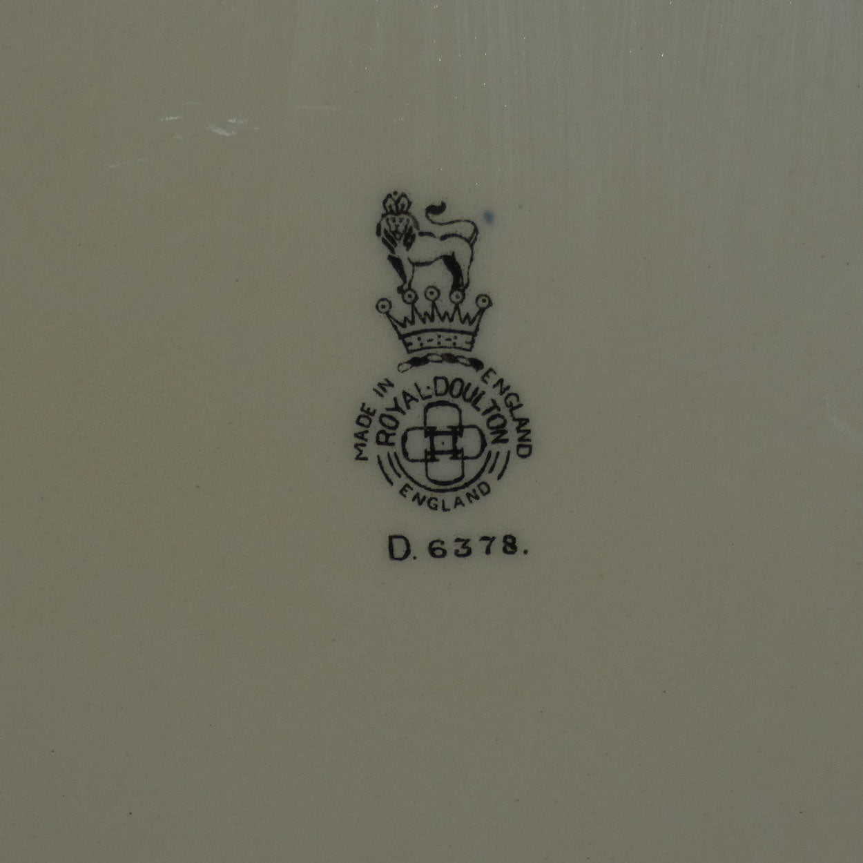 royal-doulton-jackdaw-of-rheims-charger-d6378