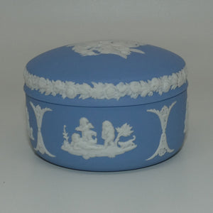 wedgwood-jasper-white-on-pale-blue-maidens-bean-shape-trinket