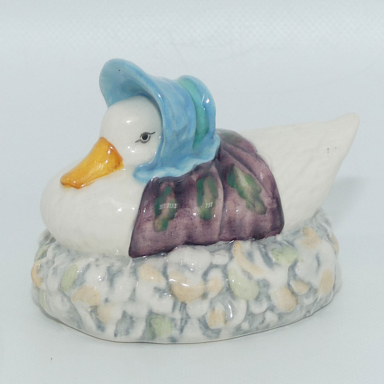 beswick-beatrix-potter-jemima-puddleduck-made-a-feather-nest-bp3b-purple-2