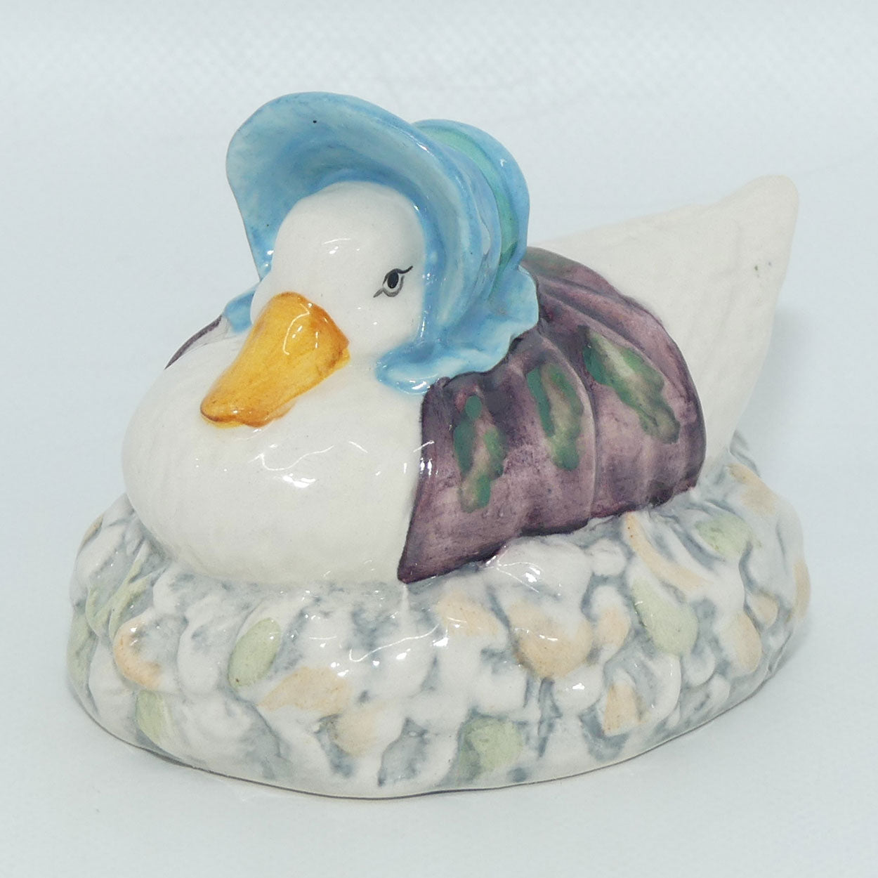 beswick-beatrix-potter-jemima-puddleduck-made-a-feather-nest-bp3b-purple-2