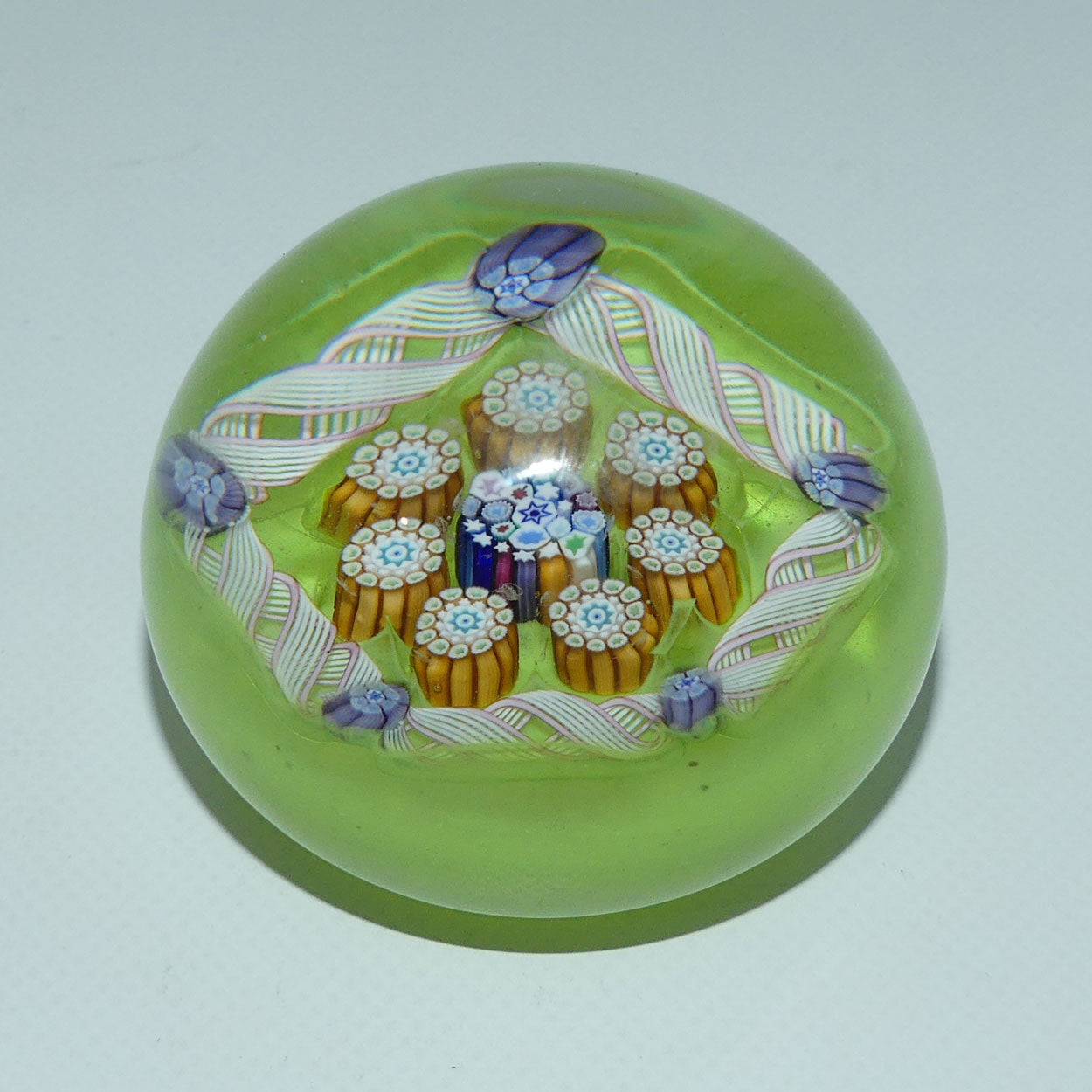 john-deacons-scotland-complex-latticino-garland-miniature-paperweight-lime