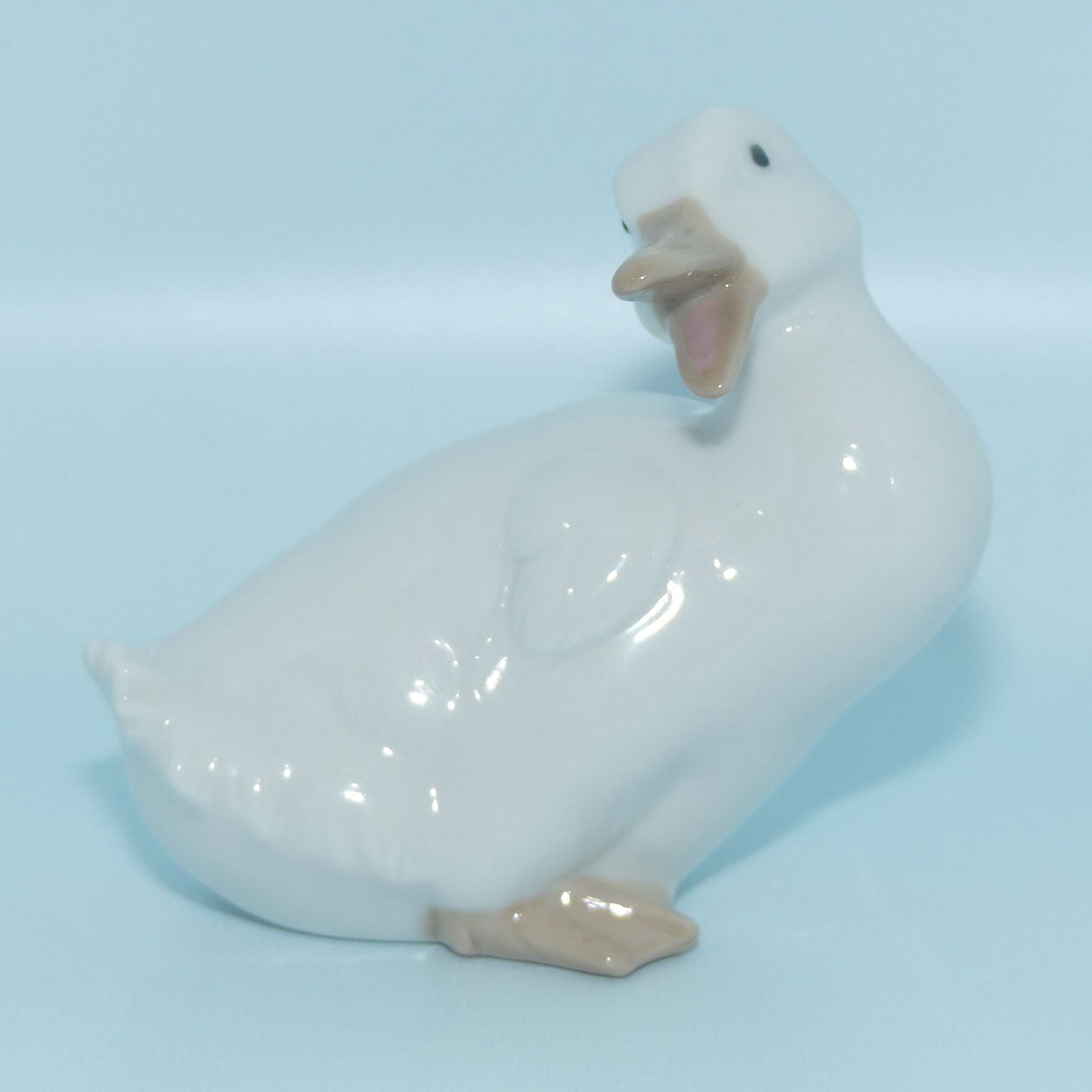 nao-by-lladro-figure-little-duck-0369