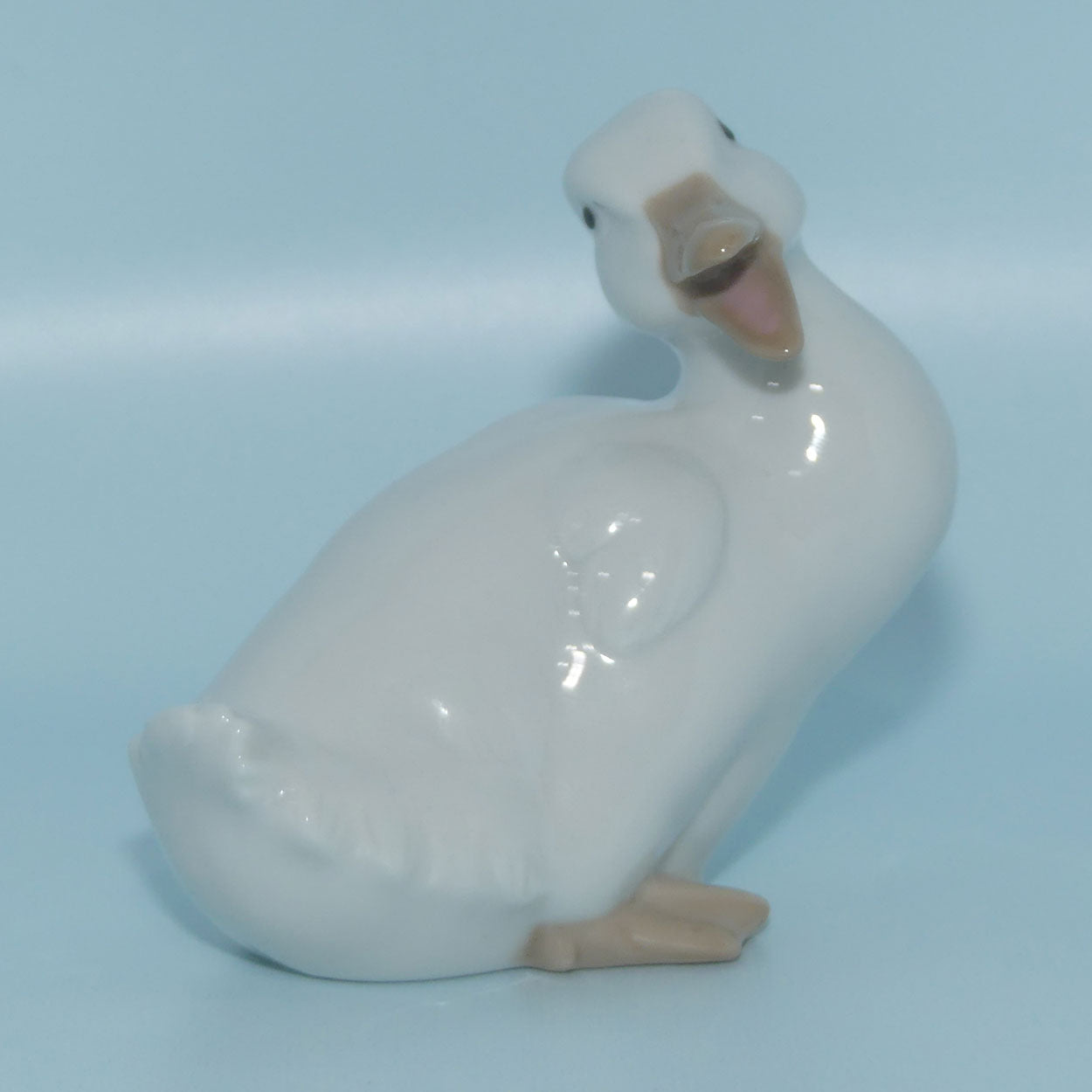 nao-by-lladro-figure-little-duck-0369