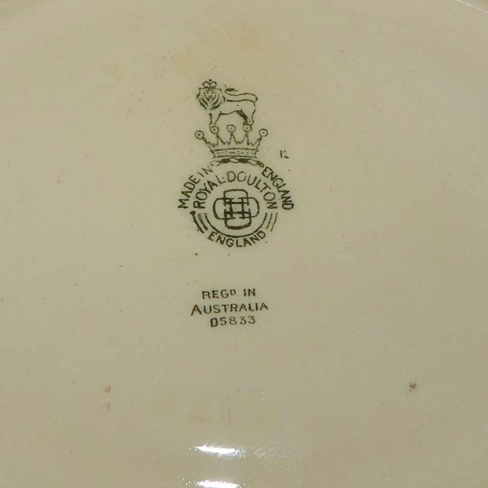 royal-doulton-dickens-little-nell-and-grandfather-low-relief-oval-dowl-d5833