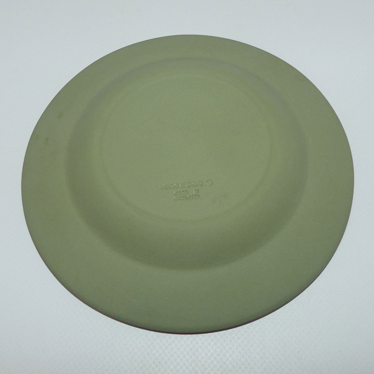 wedgwood-jasper-white-on-sage-green-maidens-and-angel-miniature-plate