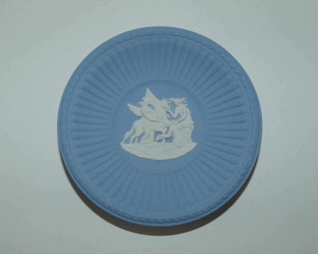 wedgwood-jasper-white-on-pale-blue-maidens-with-pegasus-tiny-plate-7-5cm