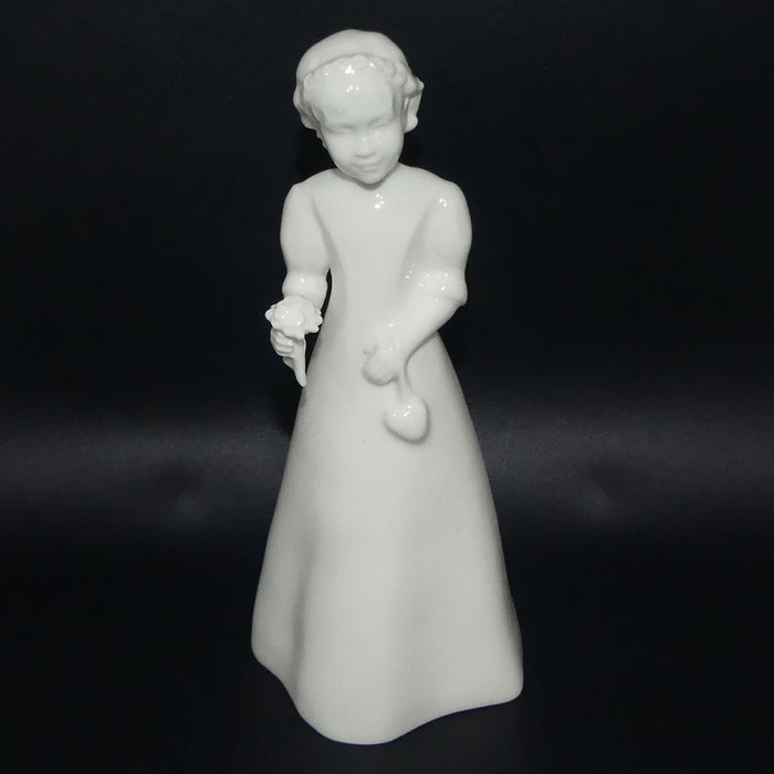 Coalport figurine | Moments by Coalport | Pretty as a Picture