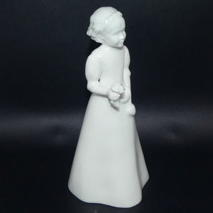 Coalport figurine | Moments by Coalport | Pretty as a Picture