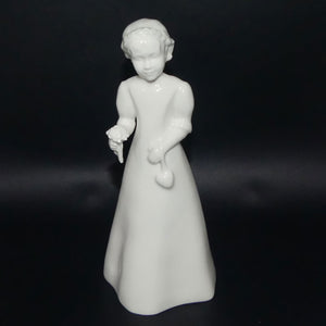 Coalport figurine | Moments by Coalport | Pretty as a Picture