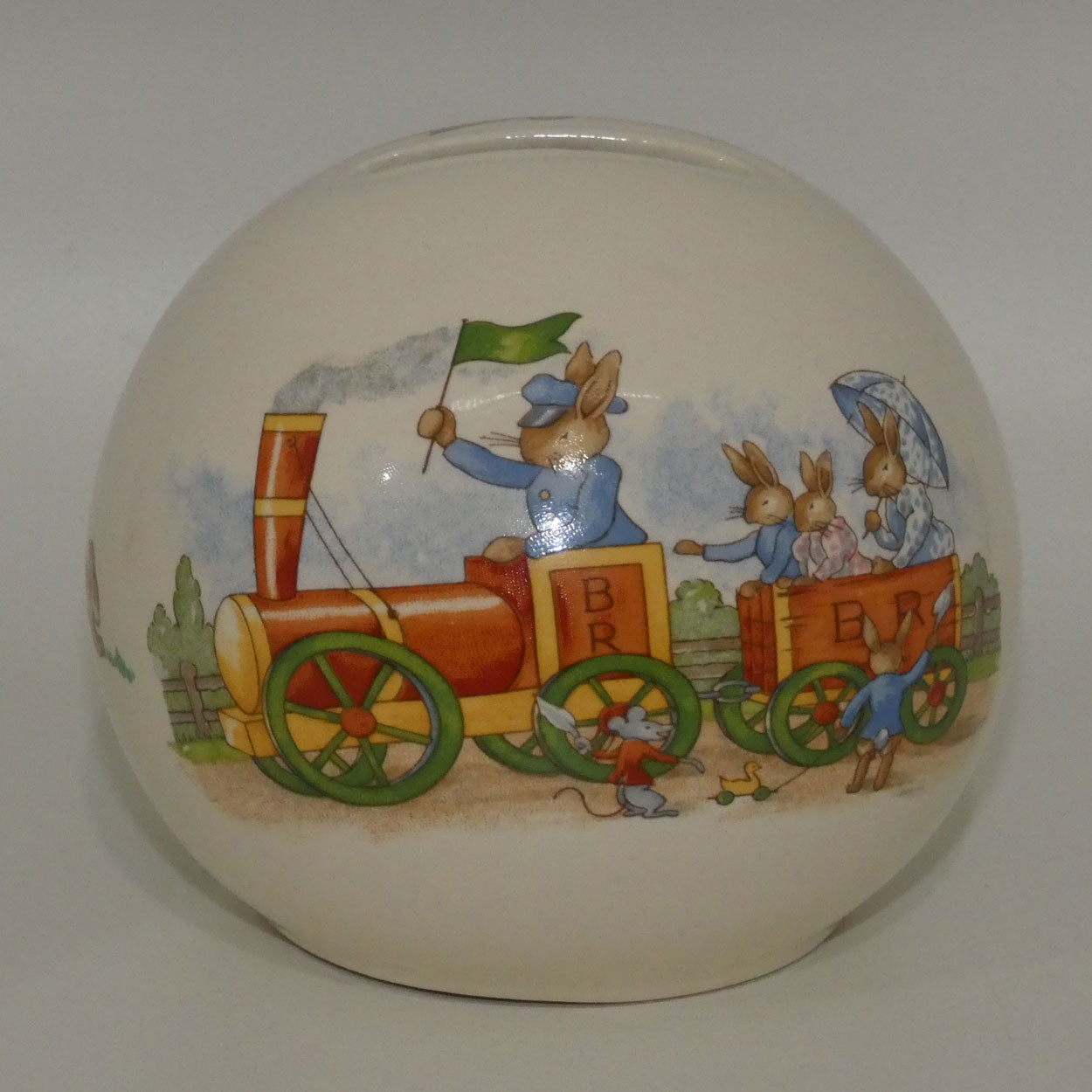 royal-doulton-bunnykins-money-ball-engine-to-the-station