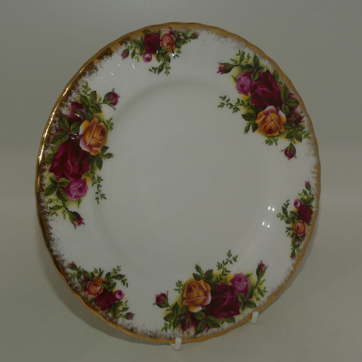 royal-albert-bone-china-england-old-country-roses-plates-18-diam