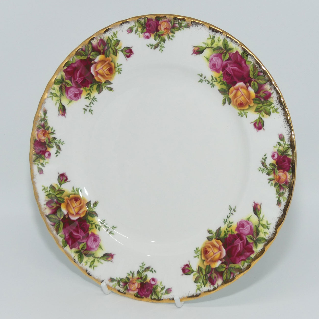 Royal Albert Bone China England Old Country Roses entree or salad plate | 20.5cm diam | early backstamp