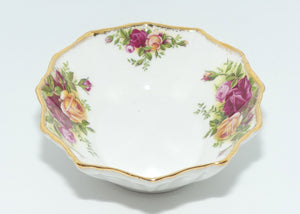 Royal Albert Bone China England Old Country Roses oval fancy dish