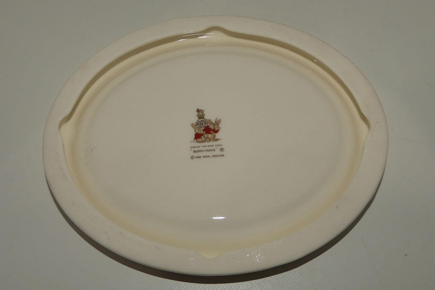 royal-doulton-bunnykins-oval-wall-plaque-fisherman