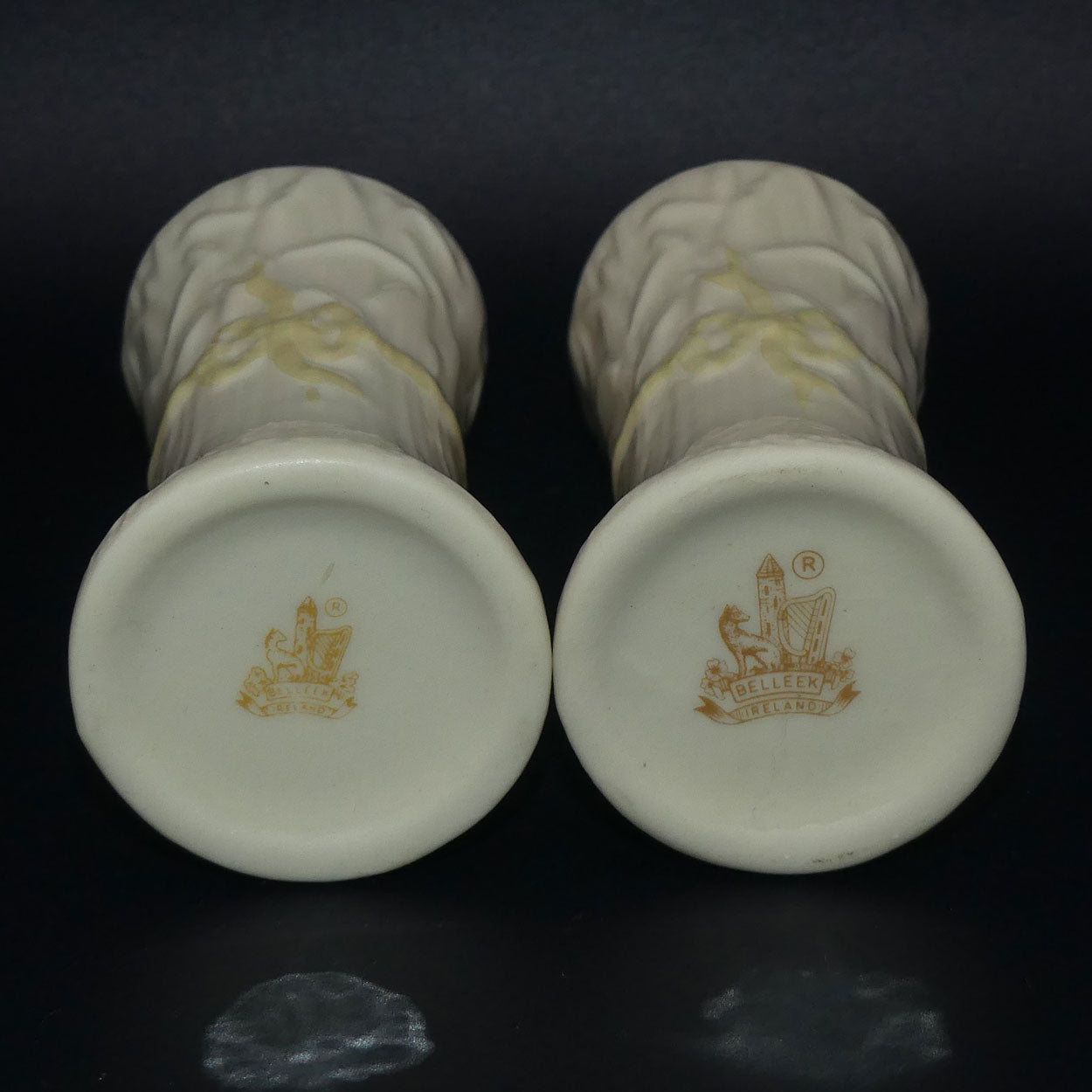 belleek-ribbon-spill-vase-lustre-gold-mark