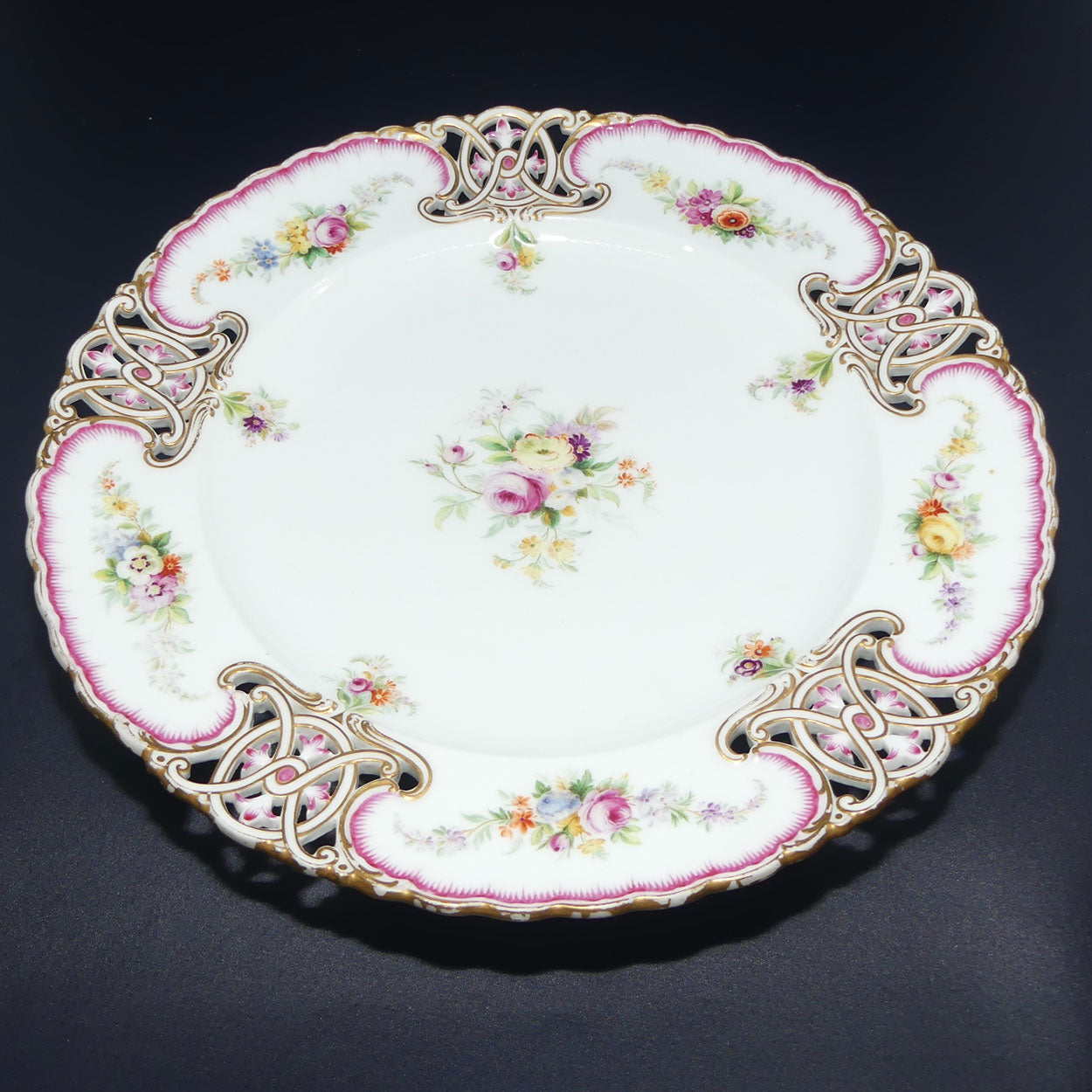 fine-quality-pierced-gallery-floral-spray-decorated-cabinet-plate