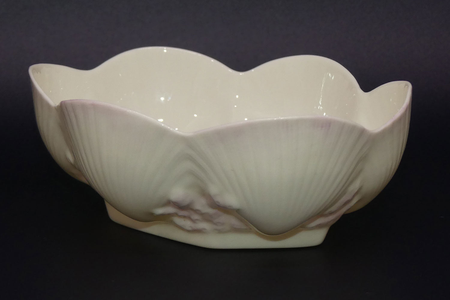 belleek-pink-coral-and-shell-mastter-open-salt-2-gold-mark