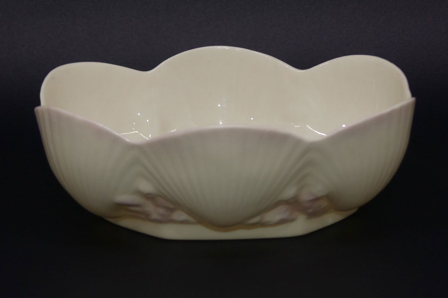 belleek-pink-coral-and-shell-mastter-open-salt-2-gold-mark