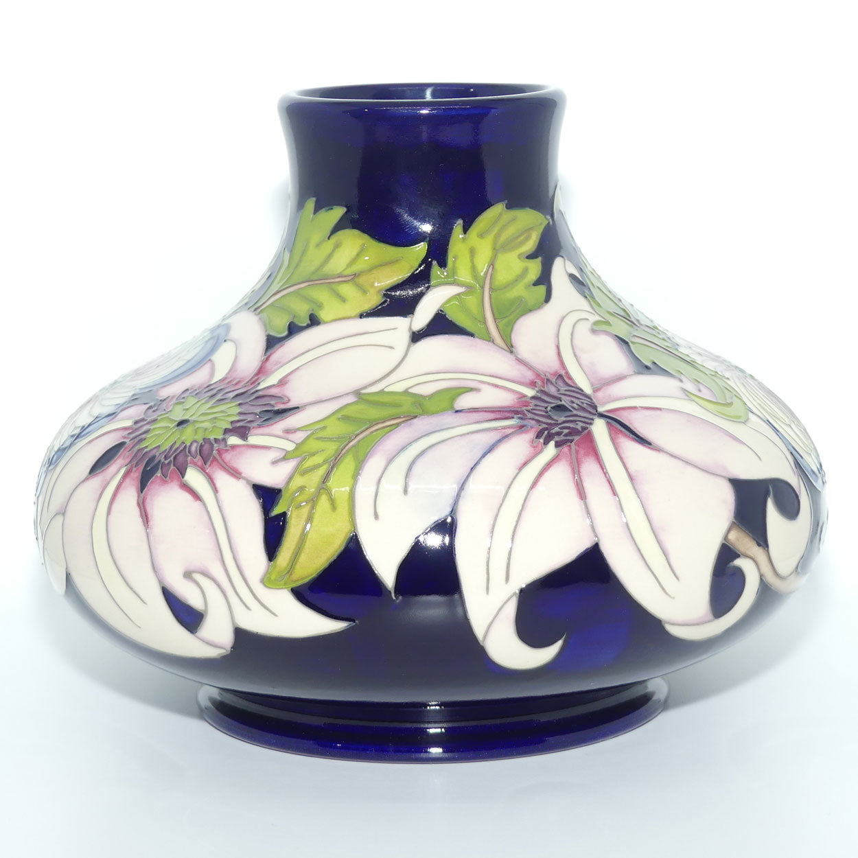 Moorcroft Pure Innocence 32/8 vase | LE 45/50