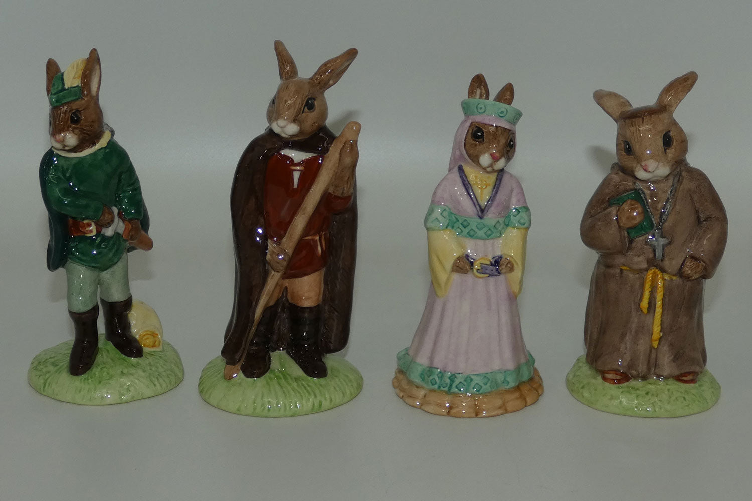 db243-db266-royal-doulton-bunnykins-robin-hood-figurine-set