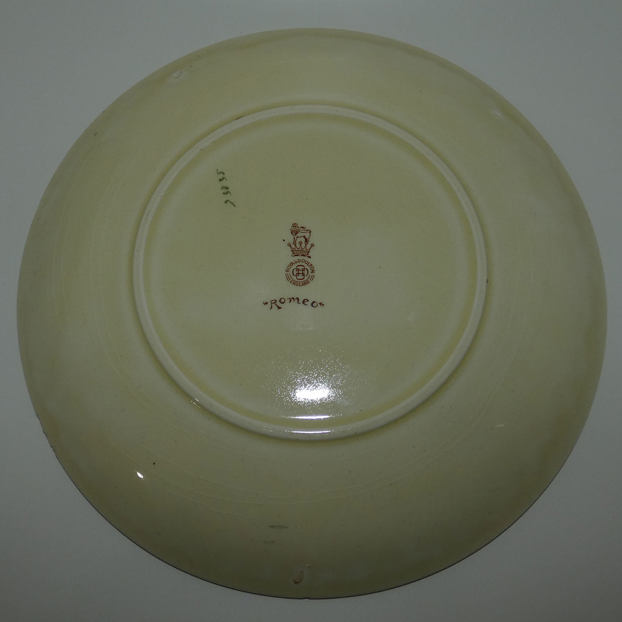 royal-doulton-shakespearean-romeo-plate-d3835