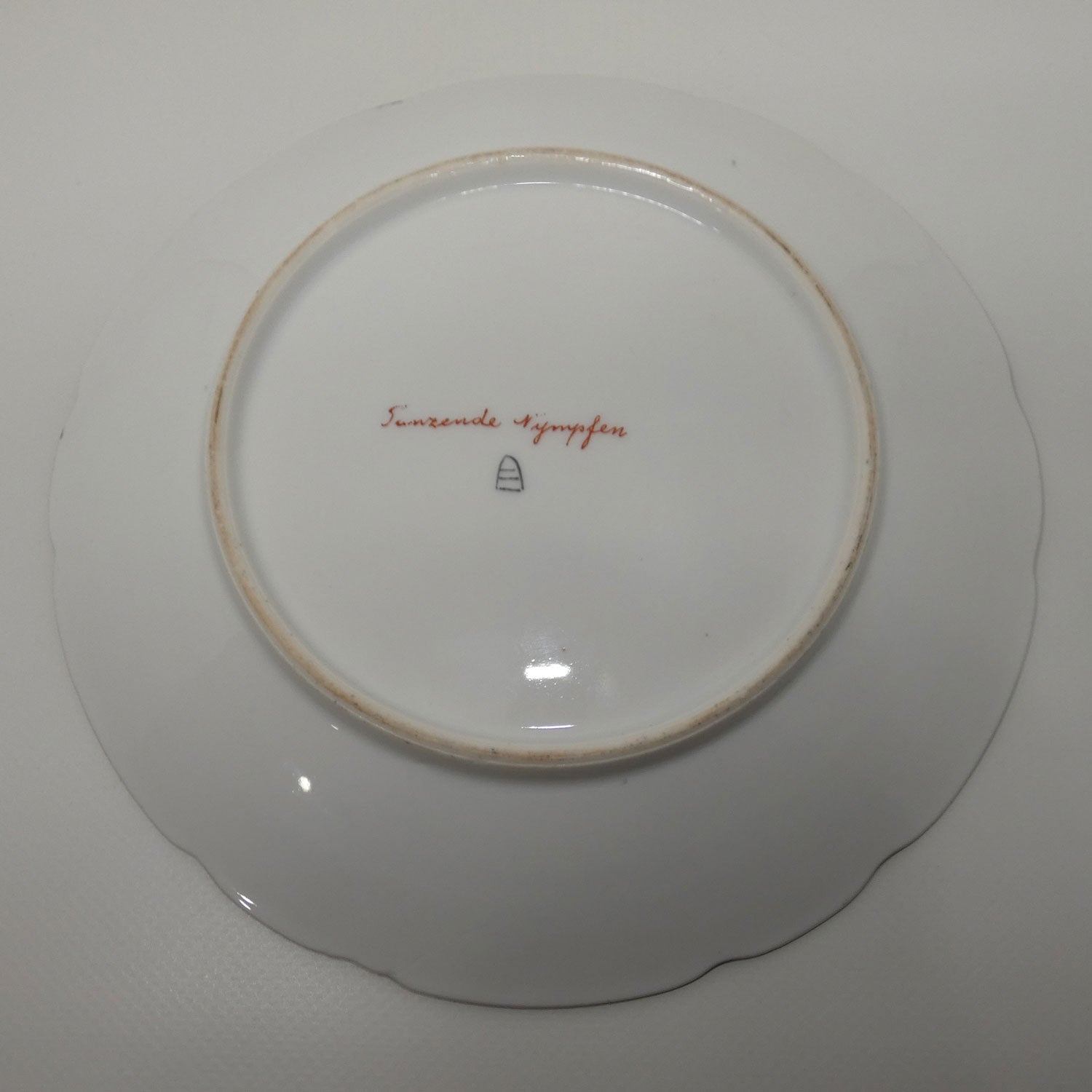 royal-vienna-plate-4-sanzende-nympfen-signed-kaufmann