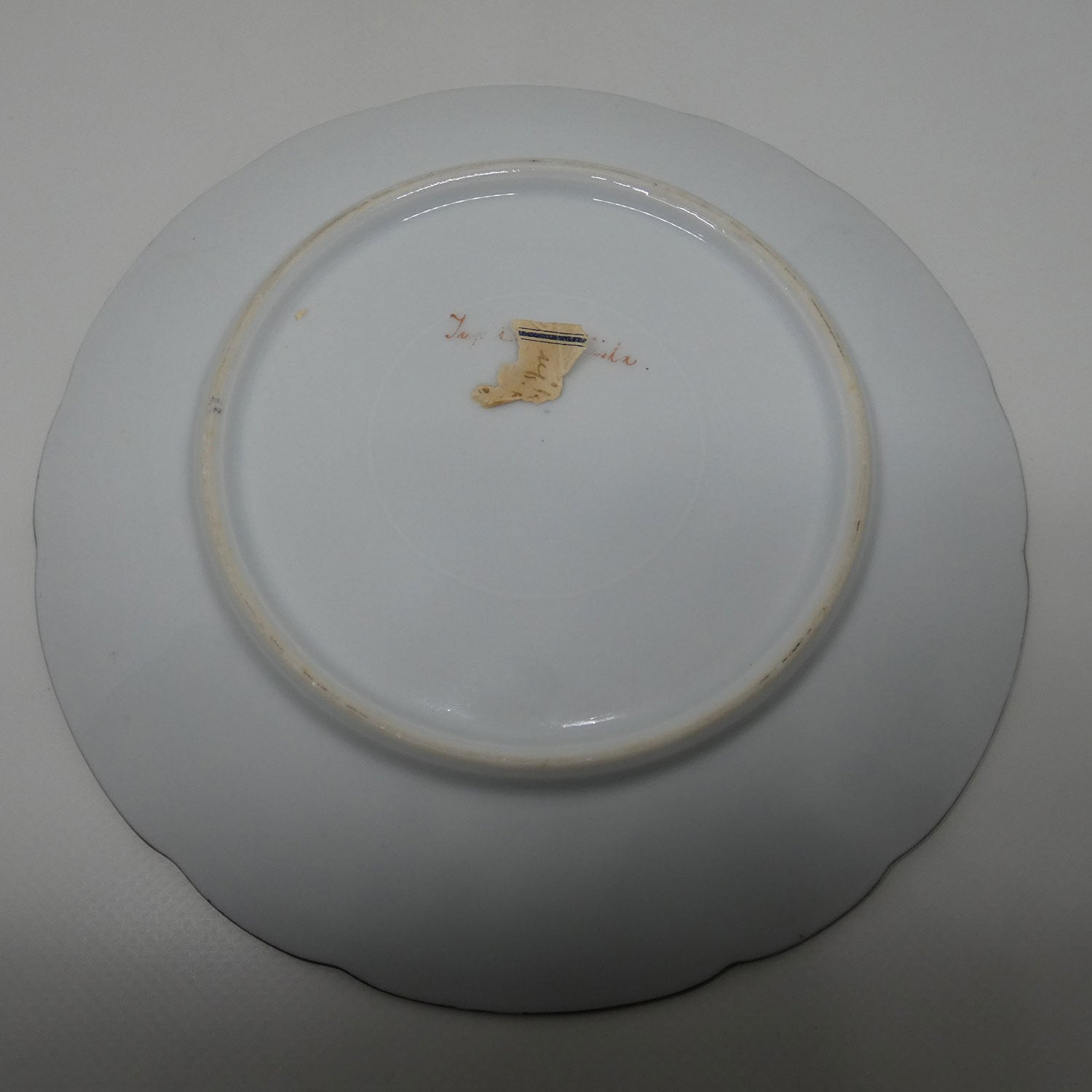 royal-vienna-plate-6-two-maidens-and-cupid-signed-kaufmann