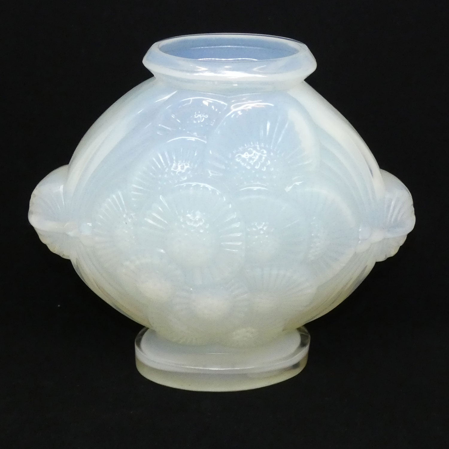 sabino-france-opalescent-glass-sunflowers-vase