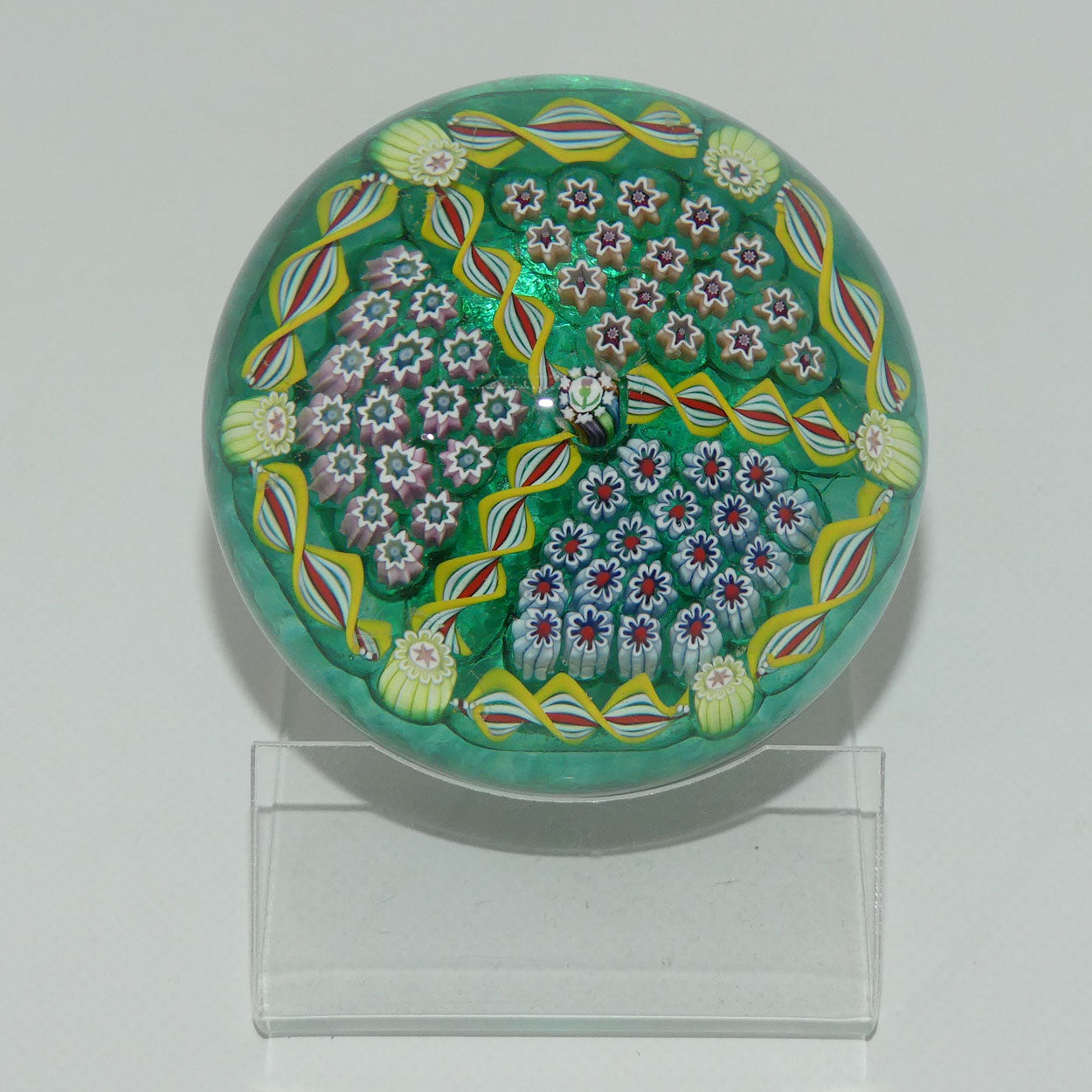 john-deacons-scotland-millefiori-tripe-spoke-hub-small-paperweight-emerald