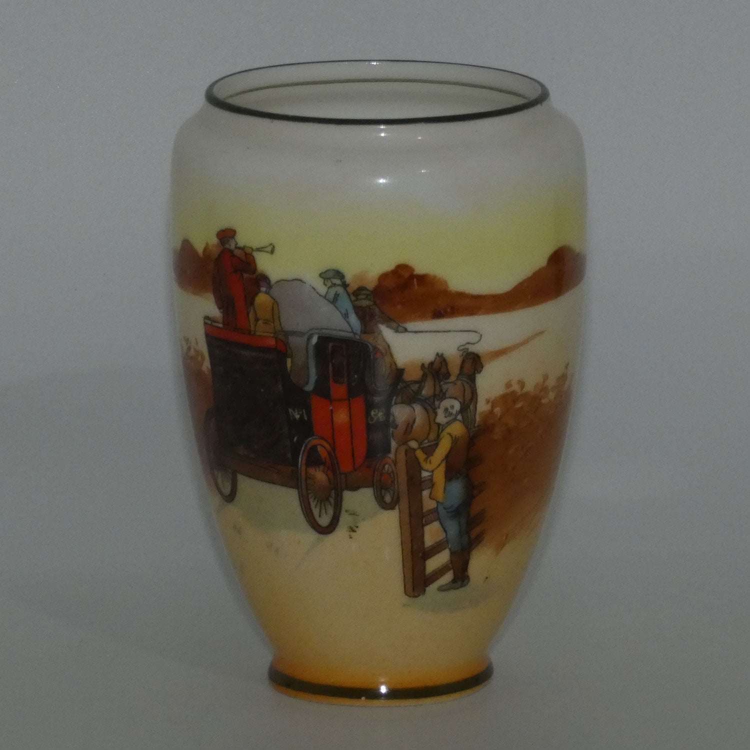 royal-doulton-coaching-days-small-vase-e3804