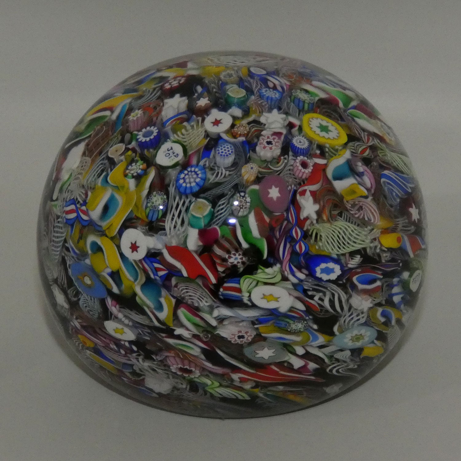 john-deacons-scotland-super-magnum-scramble-millefiori-paperweight-yellow