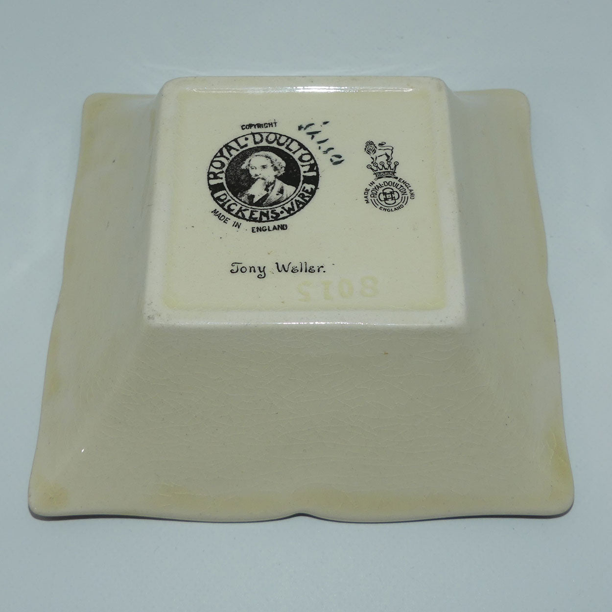 royal-doulton-dickens-tony-weller-square-dish-d5175