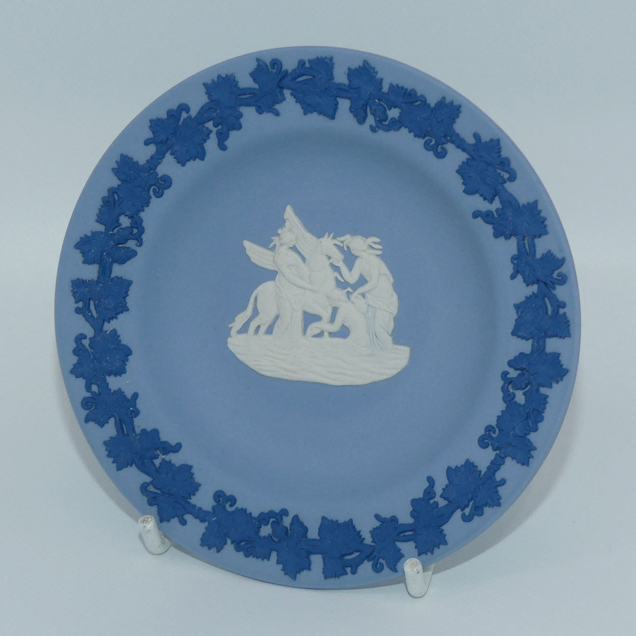 wedgwood-jasper-tri-colour-pegasus-and-3-muses