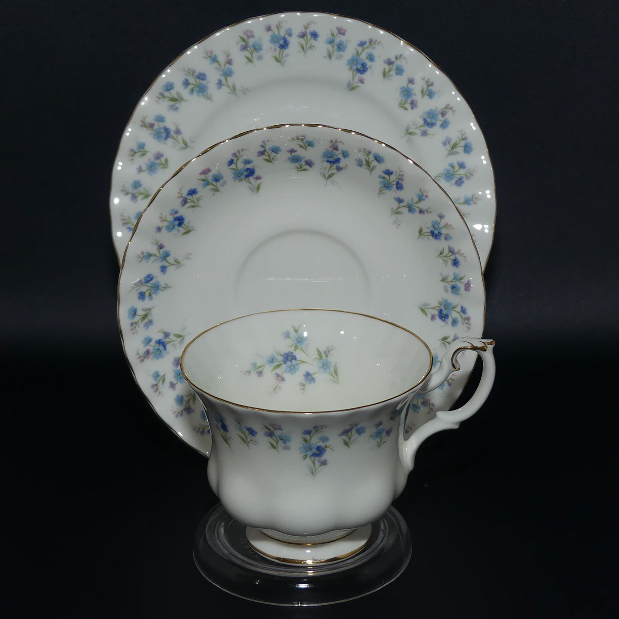 Royal Albert Bone China England Memory Lane trio