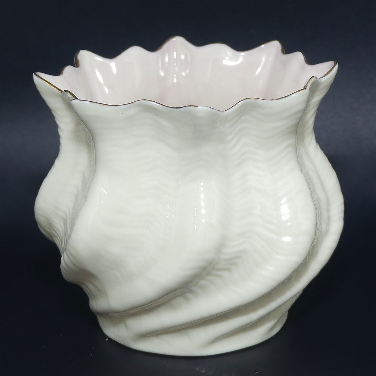 belleek-urchin-vase-brown-mark