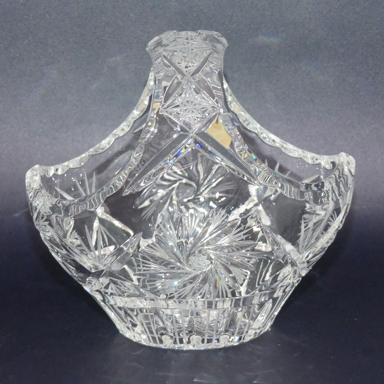 star-cut-violetta-polish-crystal-basket-small-size