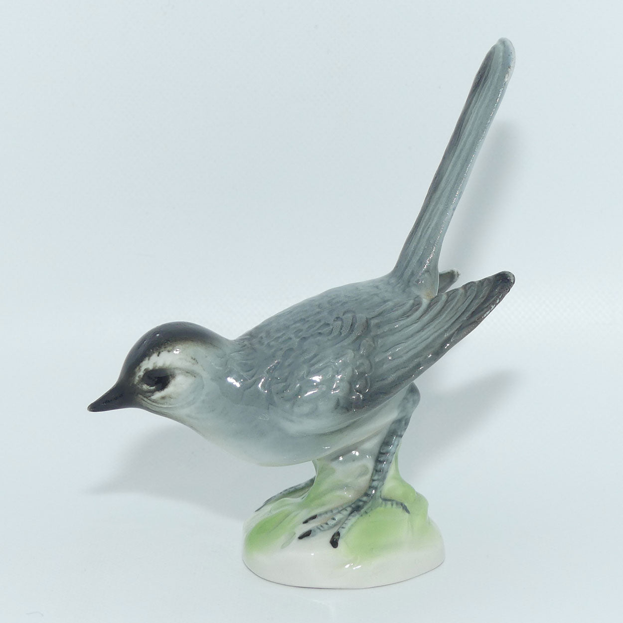 Wilhelm Rittirsch Dresden Art Germany Figure Of A Grey Bird 