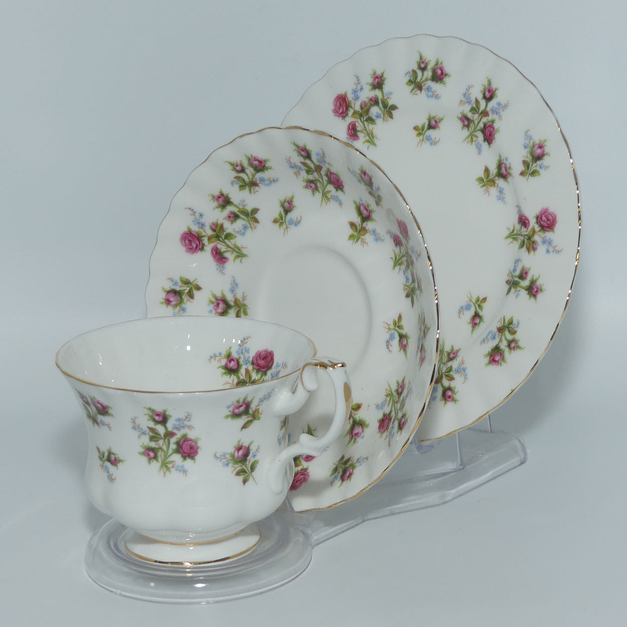 royal-albert-bone-china-england-winsome-trio-early-stamp