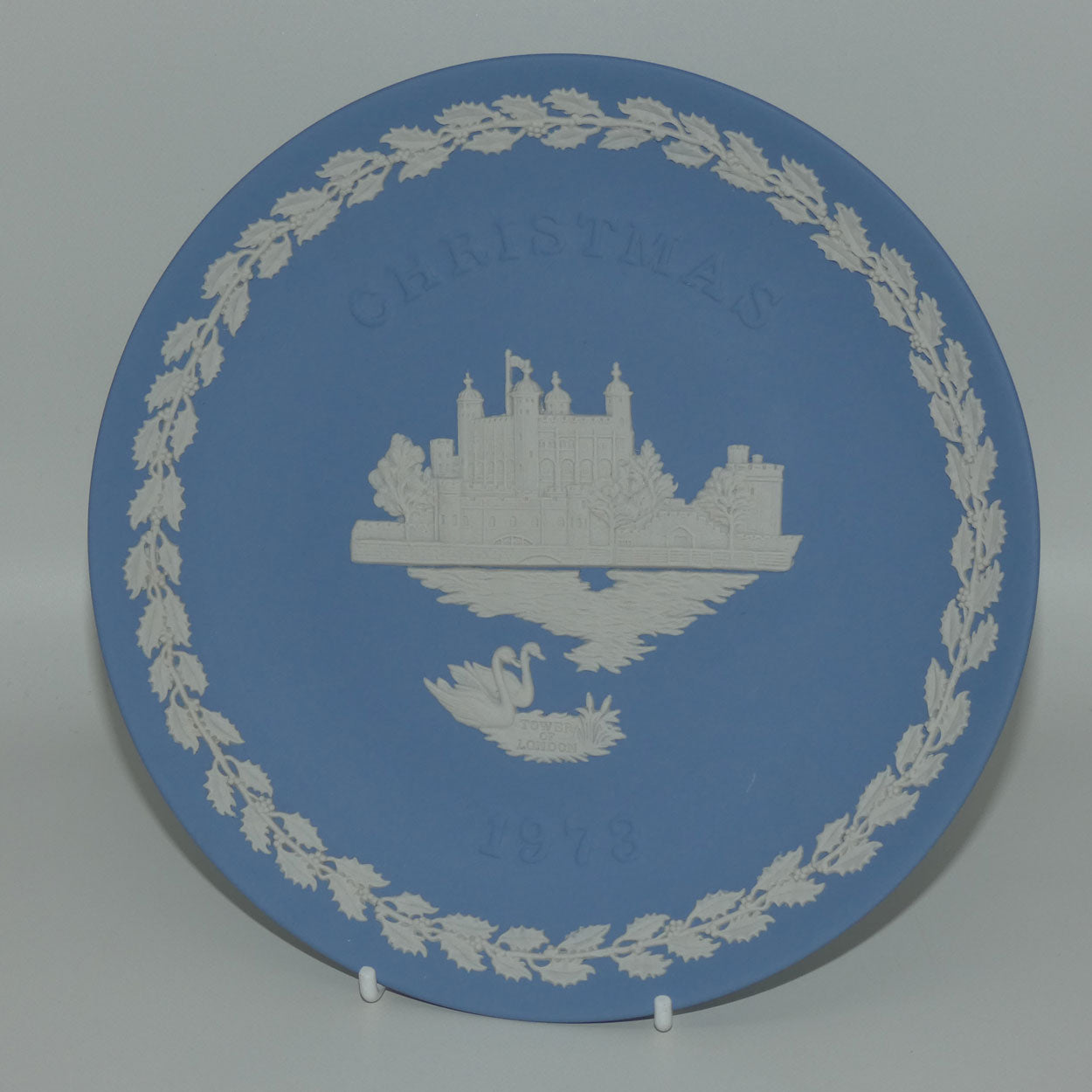 wedgwood-jasper-christmas-1973-tower-of-london-plate