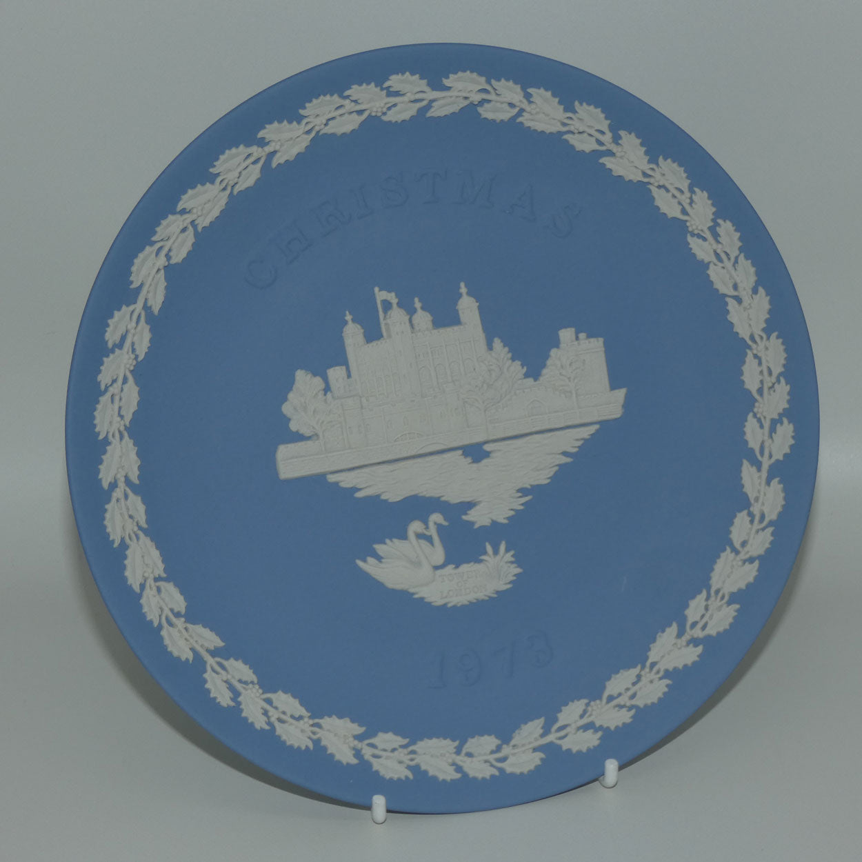 wedgwood-jasper-christmas-1973-tower-of-london-plate