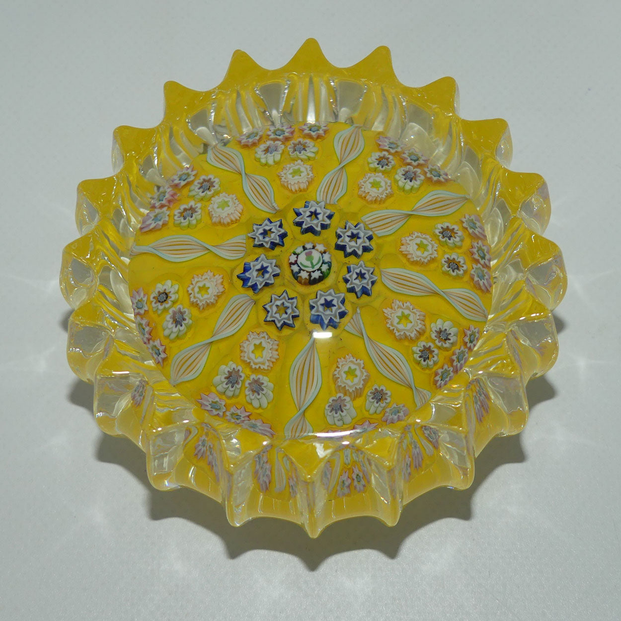 john-deacons-scotland-millefiori-8-spoke-ribbed-paperweight-yellow